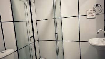 Suite Standard, 1 lit double | Salle de bain