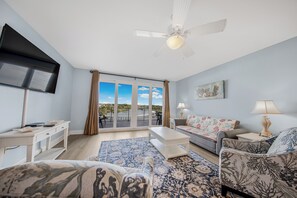 TV - 4th Floor 3BR 3BA Plus Bunks at the Laketown Wharf! (Panama City Beach)