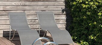 Le Bois des Ailes, lovely house with a heated pool