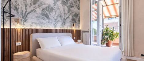 1 habitación, escritorio, tabla de planchar con plancha y wifi