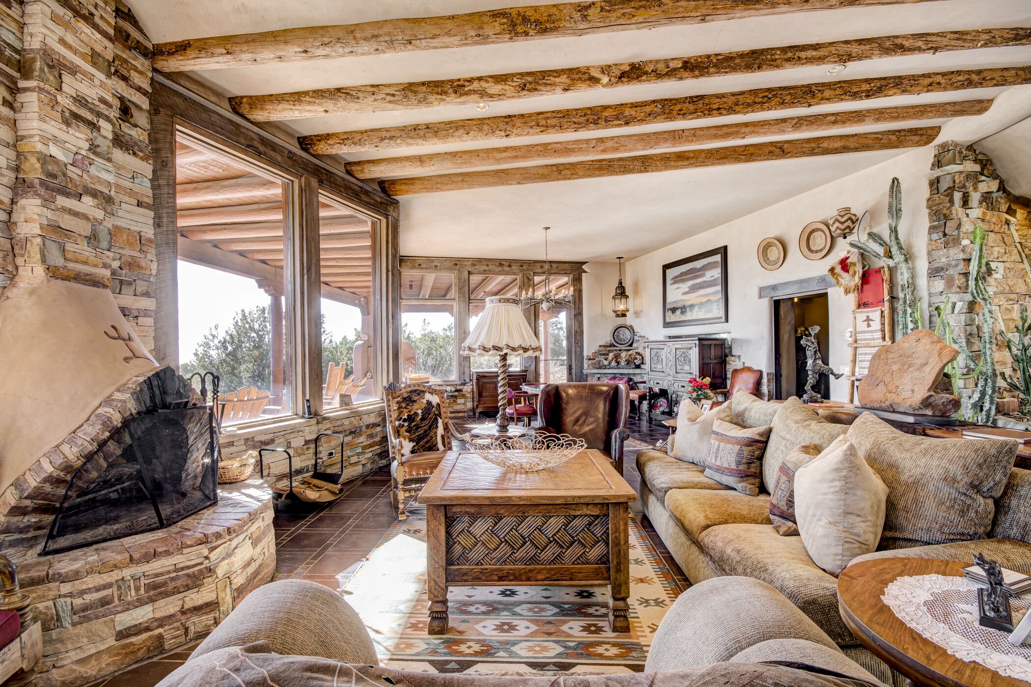 El Otro Mundo | Two-House Property + Stunning Mountain Views