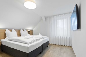 Comfort Double Room | Free WiFi - Hotel Garni Traube (Friedrichshafen)
