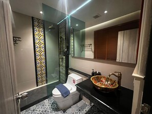 Doppia Deluxe | Bagno | Doccia, asciugamani