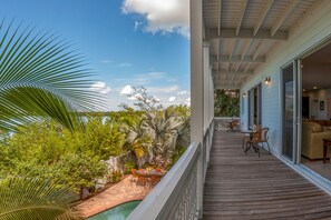 Property grounds - Coastal Comfort & 3/4 Time Compound (Key West)