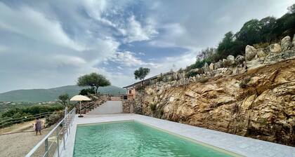 Villa Fiori with pool by Wonderful Italy