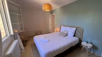 2 slaapkamers, een strijkplank/strijkijzer, wifi, beddengoed