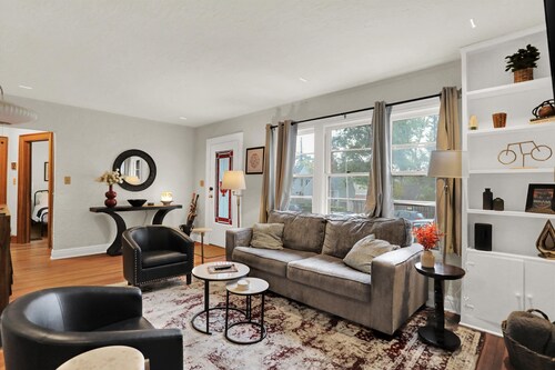 Hoosier Haven Spacious Retreat