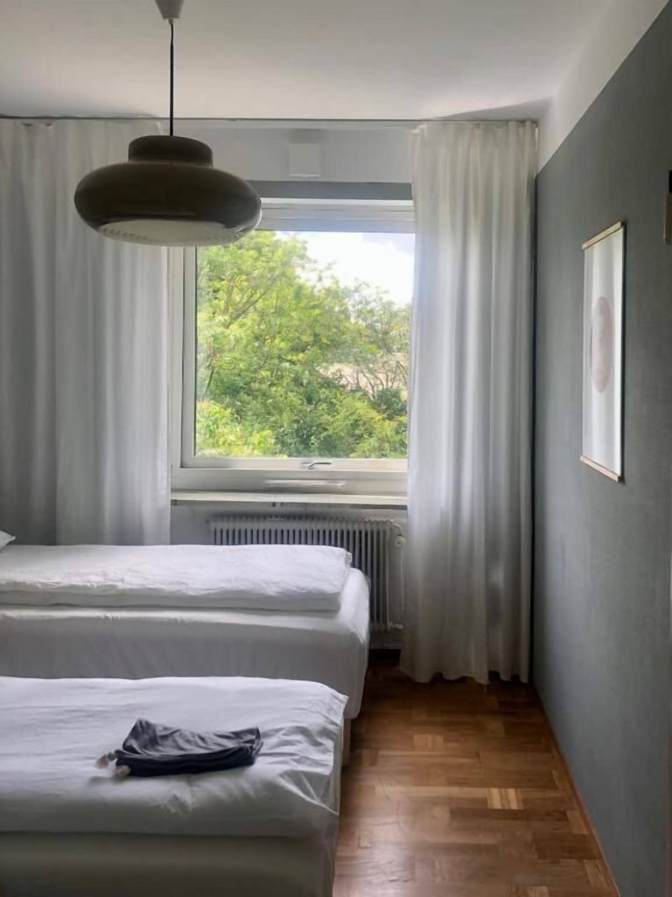Basic Double Room | Soundproofing, free WiFi, bed sheets