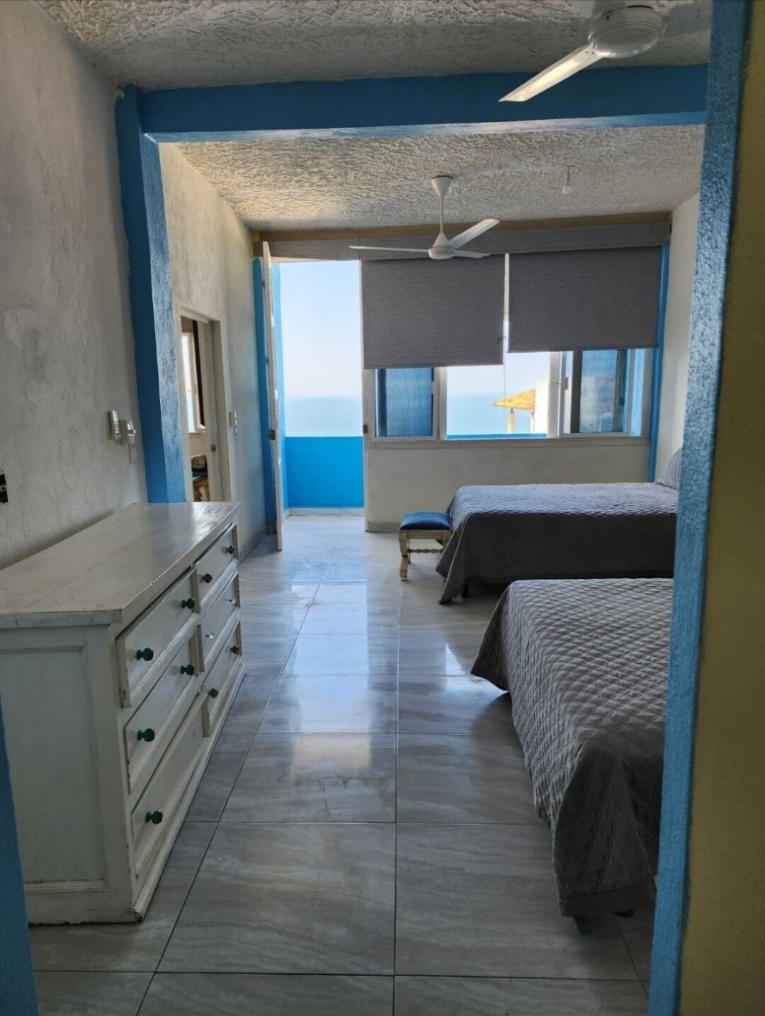 2 多间卧室、床单