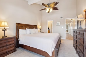 2 bedrooms, free WiFi, bed sheets - NEW LISTING!!! Gulfside Villa 2A-  AMAZING beachfront view  NO HASSLE CHECK OUT (Pensacola)