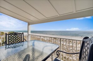 Outdoor dining - NEW LISTING!!! Gulfside Villa 2A-  AMAZING beachfront view  NO HASSLE CHECK OUT (Pensacola)