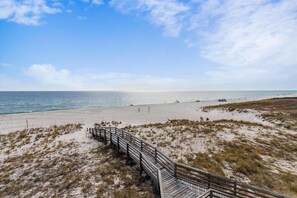 On the beach - NEW LISTING!!! Gulfside Villa 2A-  AMAZING beachfront view  NO HASSLE CHECK OUT (Pensacola)