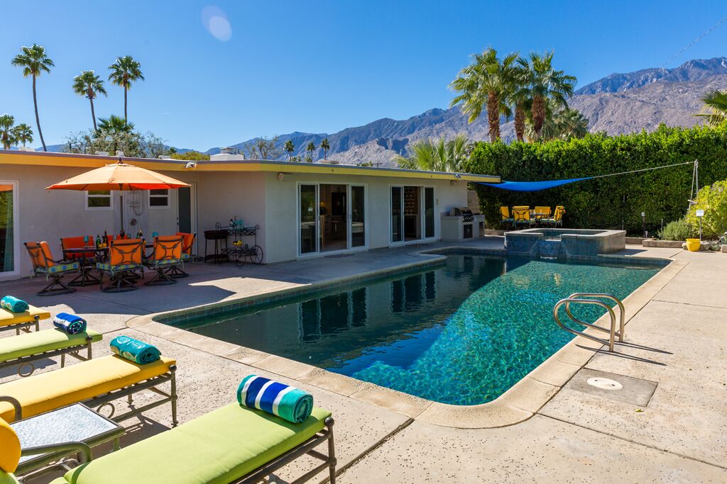 Stylish Midcentury Modern Pool Home Close to Downtown Palm Springs