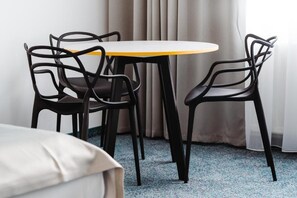 Dining - Family Apartments by ASTORIA Hotel & Medical Spa 3 (Karlovarský kraj)