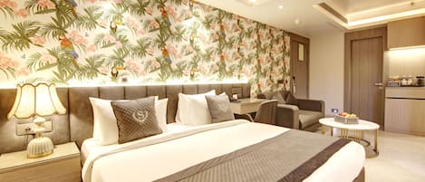Deluxe Double Room | Desk, soundproofing, free WiFi