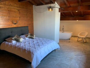 5 Schlafzimmer, Reisekinderbett, kostenloses WLAN