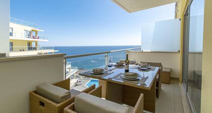 Iva's Panoramic Sesimbra - Trip2Portugal