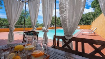 Piscina stagionale all'aperto