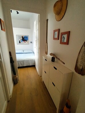 2 chambres, fer et planche à repasser, lit parapluie, Wi-Fi gratuit