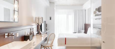 Habitación (Wow) | Ropa de cama hipoalergénica y caja de seguridad en la habitación
