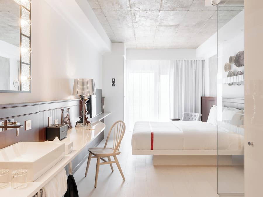 Room (Wow) | Peralatan tempat tidur hipoalergenik, peti besi dalam bilik