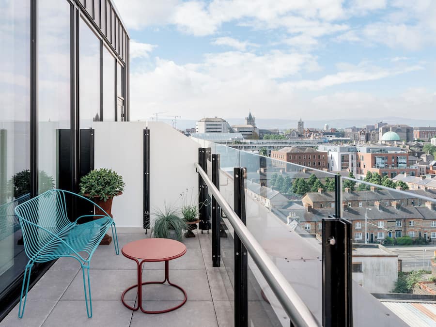 Hypo-allergenic bedding, in-room safe, blackout curtains, soundproofing