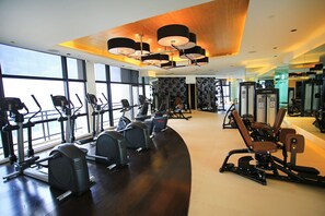 Fitness facility - 64th City Escape: Gramercy Makati w/ Pool, Gym, Sauna Access (Makati)