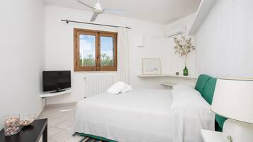 Basic Villa | 3 bedrooms, iron/ironing board, free WiFi, bed sheets