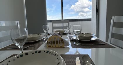 Confortable y Lujoso Apto en el Sitio de Mayor Interés Turistico y Económico