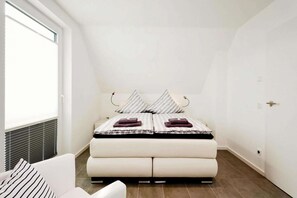 2 habitaciones, cuna de viaje y wifi gratis 