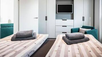 2 Schlafzimmer, Reisekinderbett, kostenloses WLAN