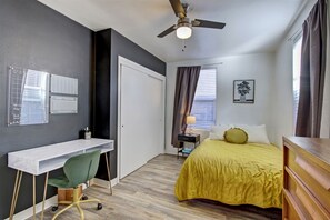 1 habitación, escritorio, tabla de planchar con plancha y wifi gratis 