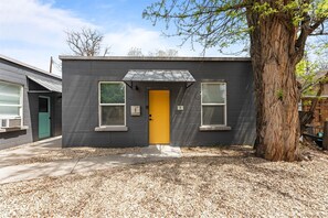 Exterior - NorthEnd Charmer 1 bedroom Near BSU (Boise)