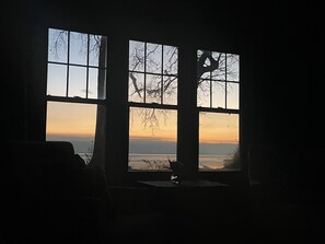 Interior - Perfect Lake House to gather with Friends and Family. Come make some memories!! (Oshkosh)