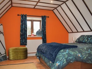 1 bedroom, free WiFi, bed sheets