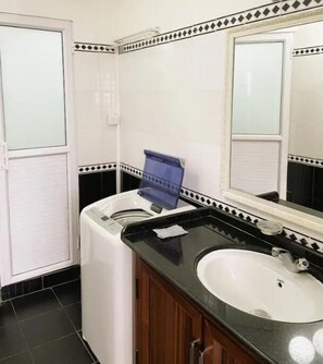 Håndklæder, Sæbe, Toiletpapir