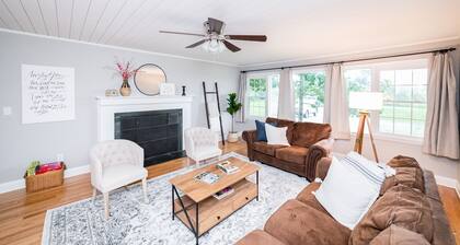 Tomahawk Retreat - Spacious Family Home, Convenient Location, sleeps 10
