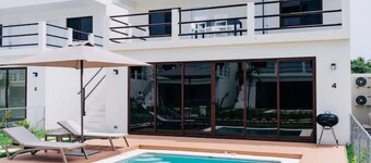 NEW Bayfront Villa in Costa del Sol

