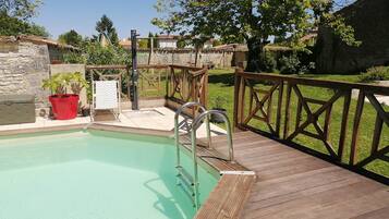 Utomhuspool