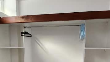 Dusche, Handtücher, Seife, Toilettenpapier