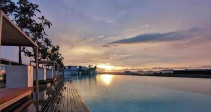 Strategic location with famous sunset view pool. Start your new experience here