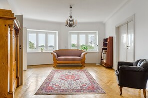 Apartment | Living area