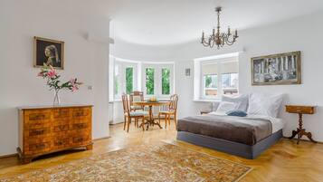 Apartment | 2 bedrooms, iron/ironing board, free WiFi