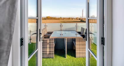 2 bedroom accommodation in Peldon