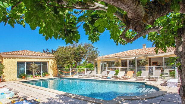 A heated pool - Appartement neuf "Magnolia", terrasse pergola, jardin privatif - 2 4 pers (Calvi)