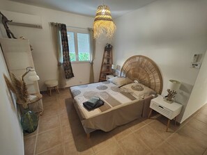 2 bedrooms, iron/ironing board, WiFi, bed sheets - T4 de Standing Avec vue Panoramique sur Baie Dajaccio et les Îles Sanguinaires (Albitreccia)