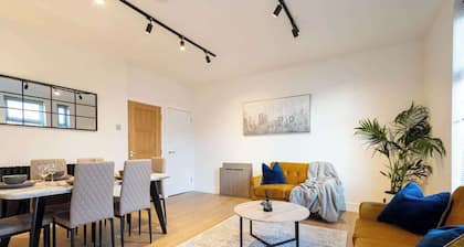 The Withington 3Bed & 2Bath Close To Christies