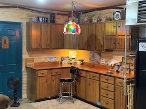 Interior - The Main Lake House - Lake Front - Lake Freeman - Patio, Fire Pit , Dock, Grill (Monticello)