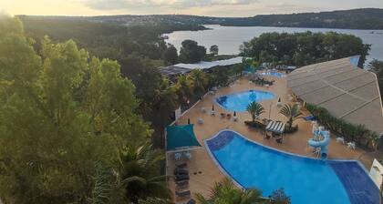 HotFérias Flat Enseada pesca permitida