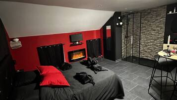 1 bedroom, free WiFi, bed sheets